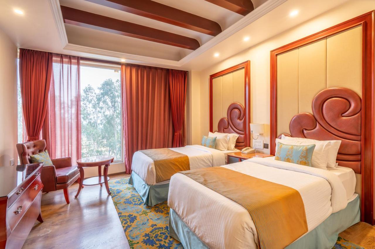 Hukam'S Lalit Mahal - Hotel Convention Club Rāipur Zewnętrze zdjęcie